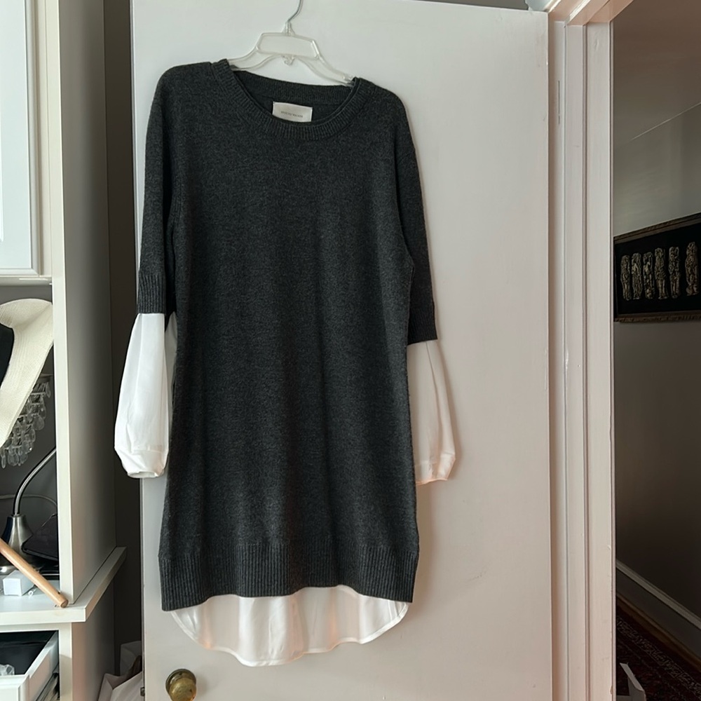 Brochu Walker gray sweater dress with attached shirt sleeves and hem. Size L.